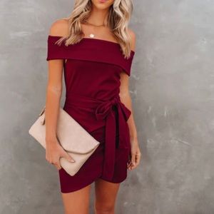 Off shoulder bodycon dress